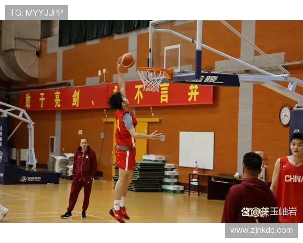 杭州篮球队在邀请赛中的灵活性表现分析与点评